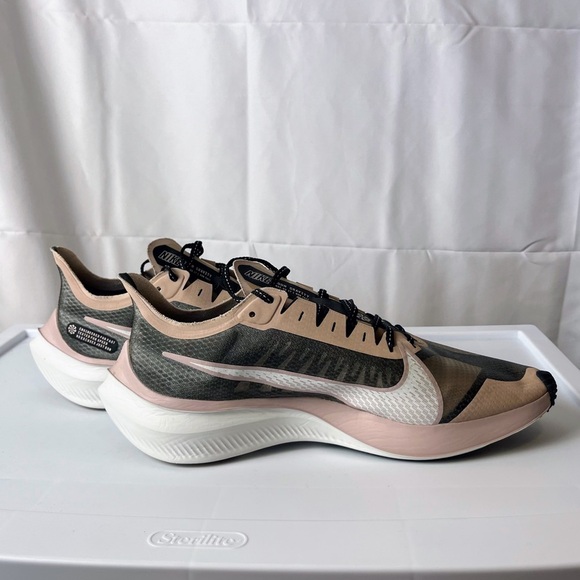 Nike Zoom Gravity Men’s 12 BQ3203-006 Pink Black Running Shoes Lightweight Clean - Picture 13 of 14